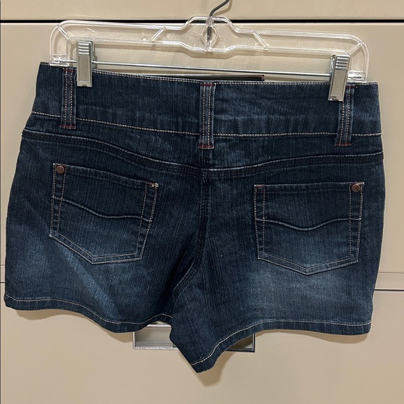 Y2K No Boundaries Jean Shorts - Picture 3 of 4